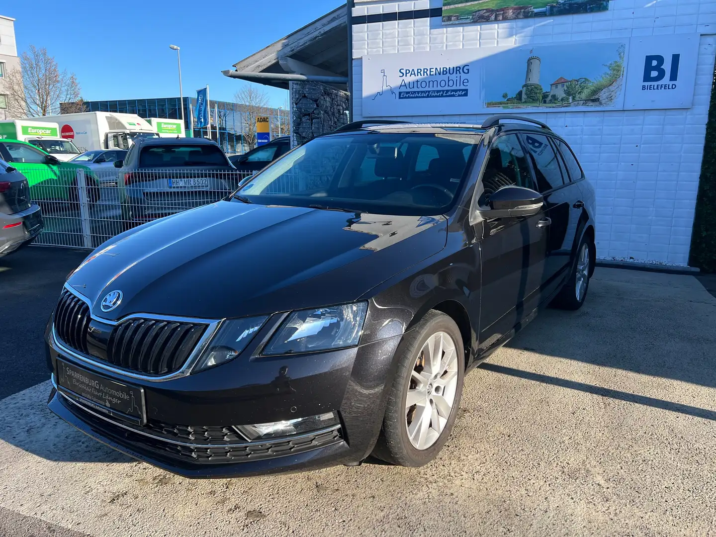 Skoda Octavia Automatik| Finanzierung 199|Tüv und Service Neu Schwarz - 1