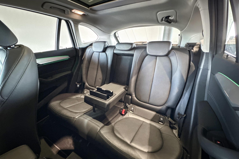 BMW X1 sDrive20i Business Edition Plus | X-Line | Glazen — photo 19
