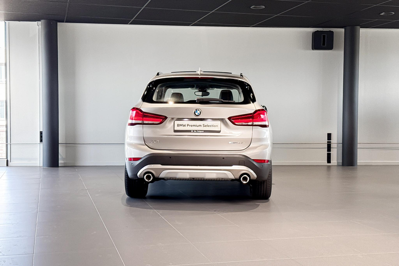 BMW X1 sDrive20i Business Edition Plus | X-Line | Glazen — photo 7