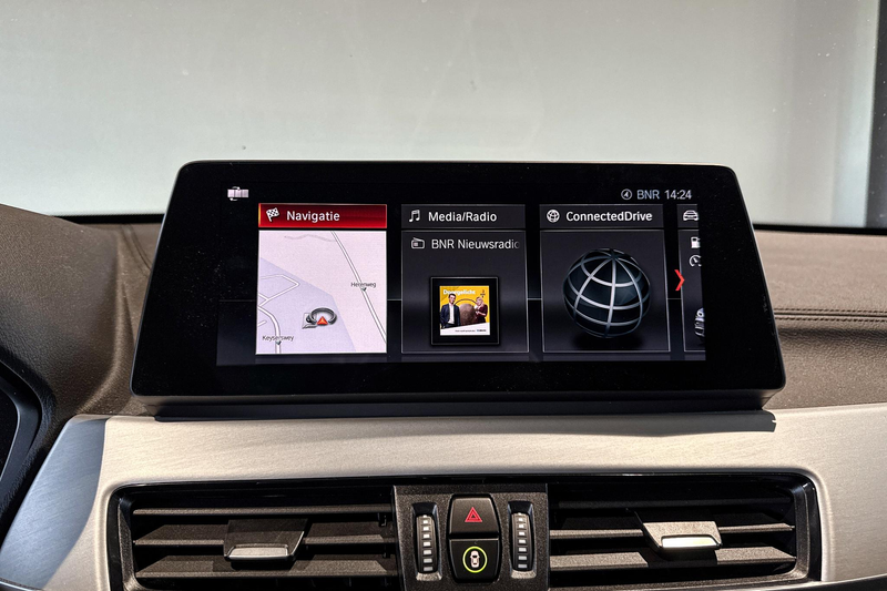 BMW X1 sDrive20i Business Edition Plus | X-Line | Glazen — photo 18