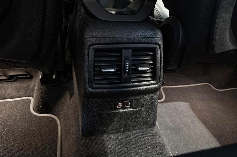 BMW X1 sDrive20i Business Edition Plus | X-Line | Glazen — photo 20