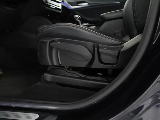 BMW X4 view 13