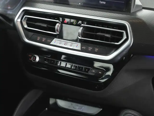 BMW X4 view 8
