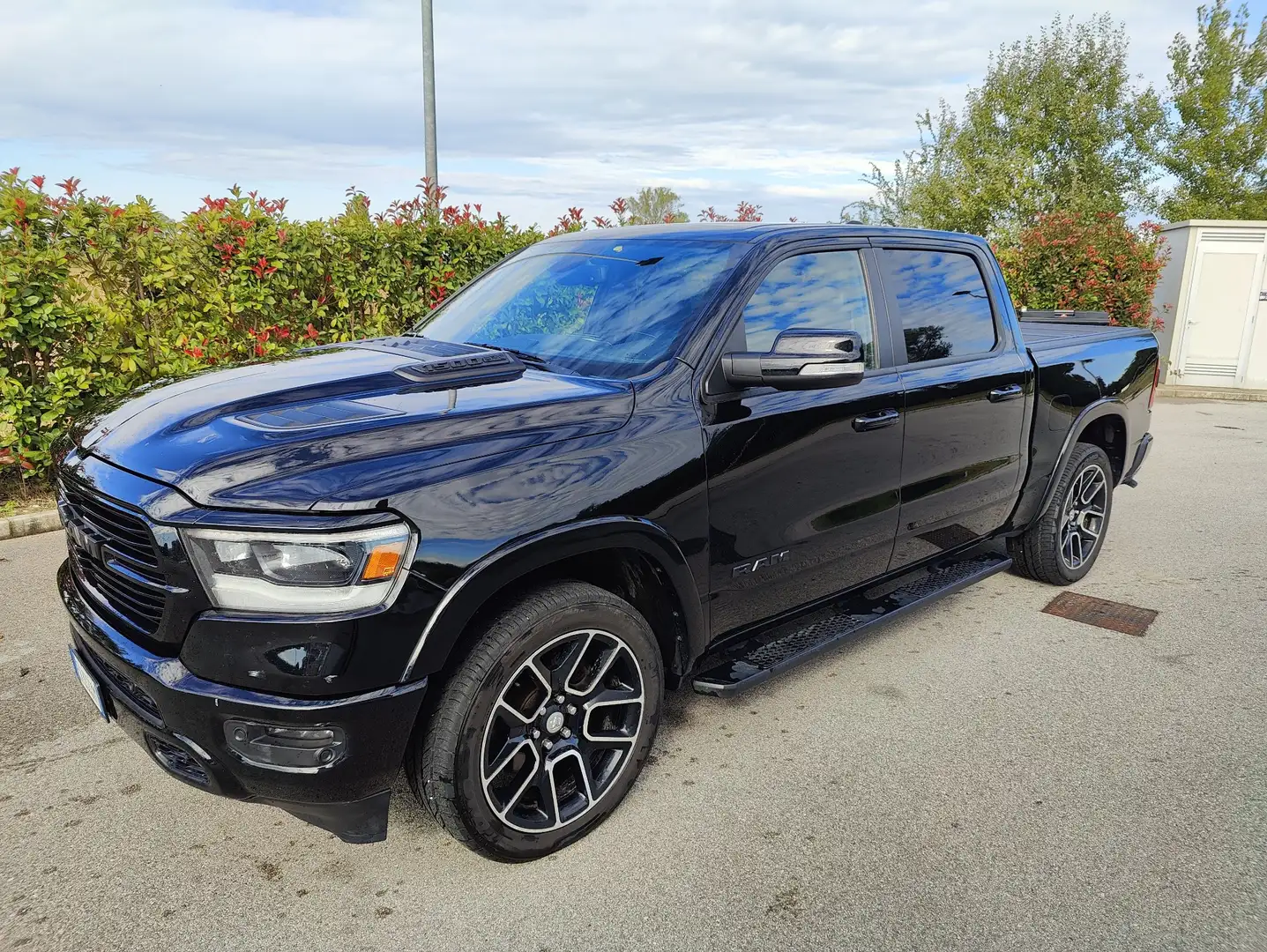 RAM 1500 Crew Cab Sport - 1