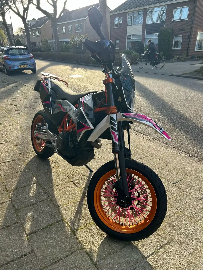 KTM 690 SMC R Černá - 2