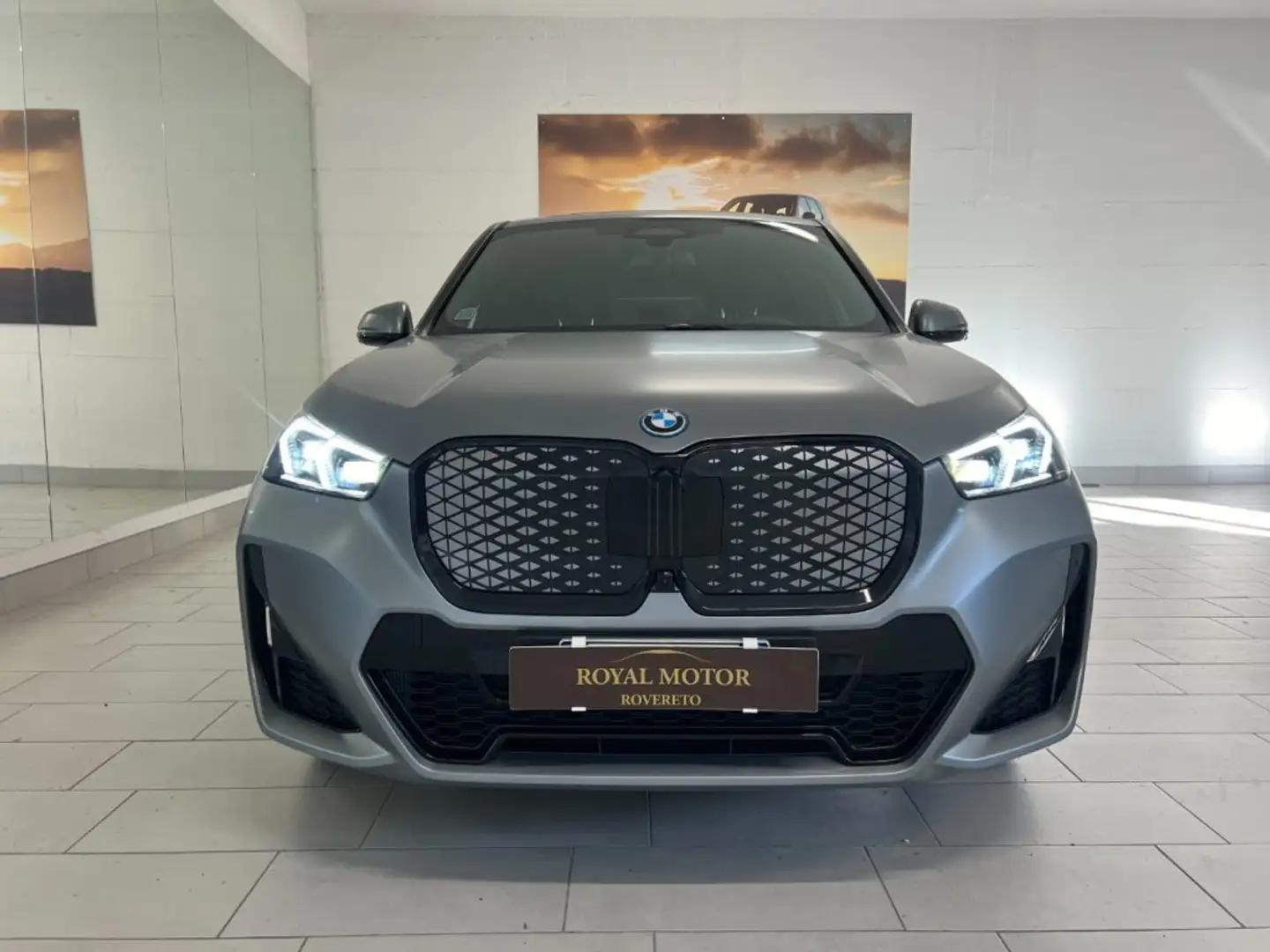 BMW iX1 eDrive 20 Msport FROZEN GREY !! AZIENDALE !! Grigio - 2