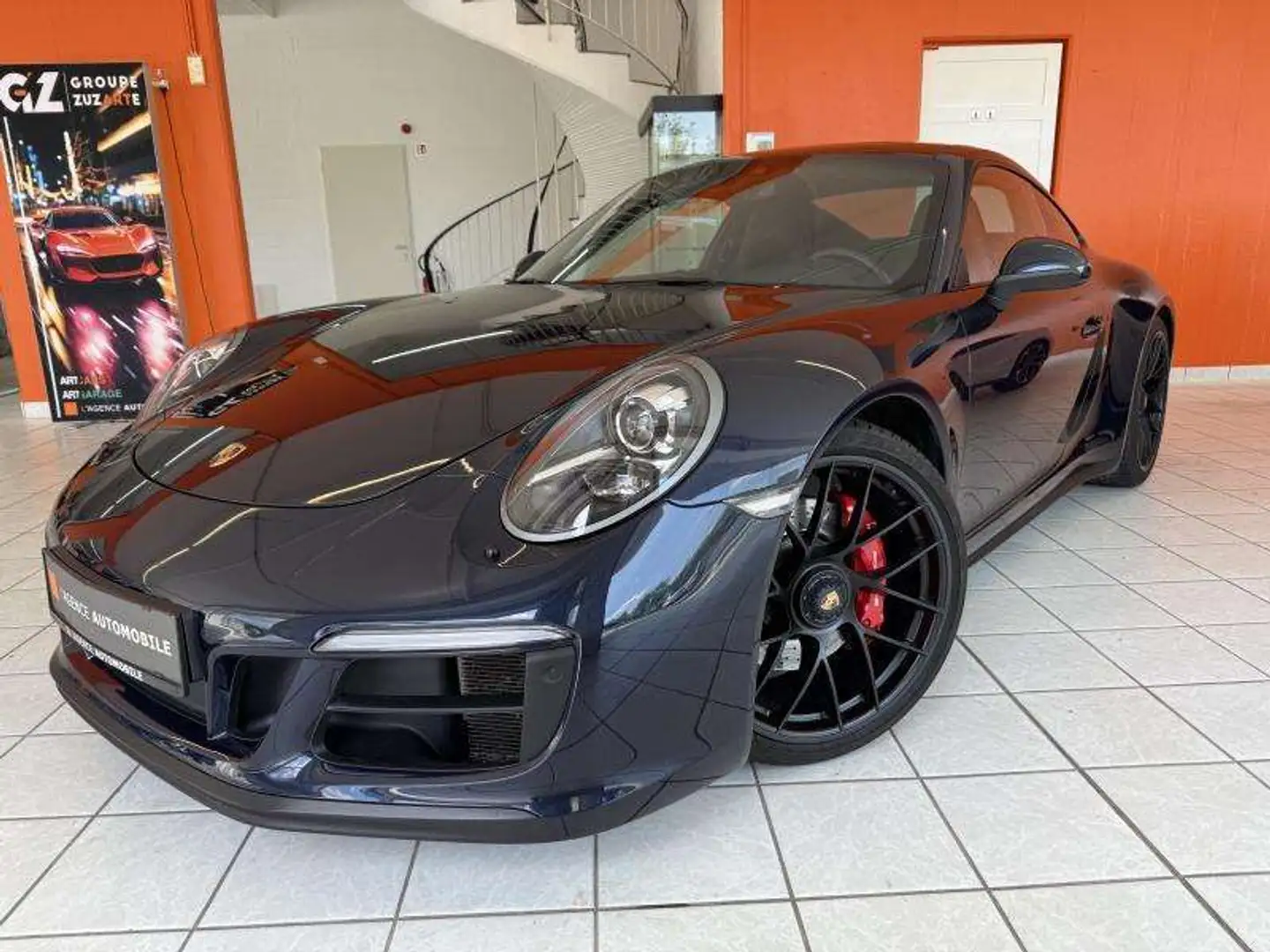 Porsche 991 Carrera 4 GTS Bleu - 2