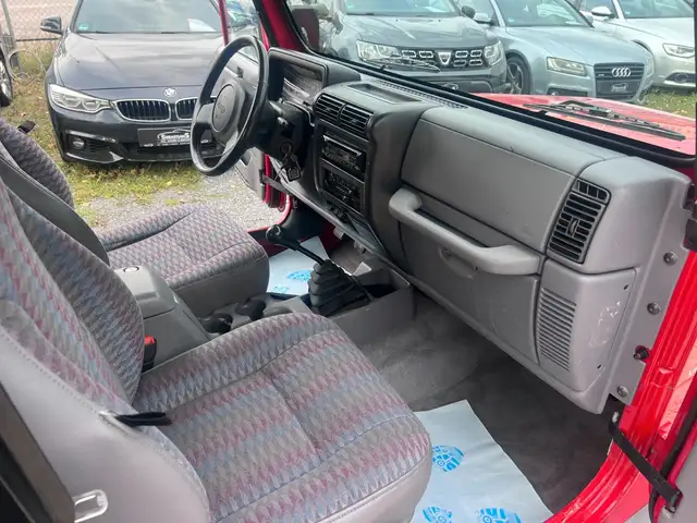 Jeep Wrangler view 10
