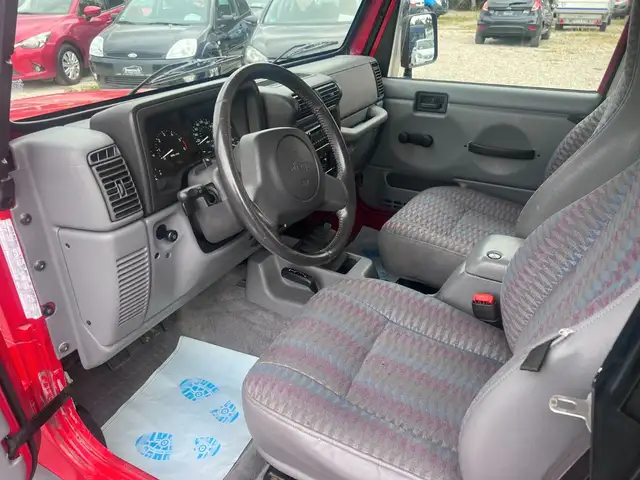 Jeep Wrangler view 8