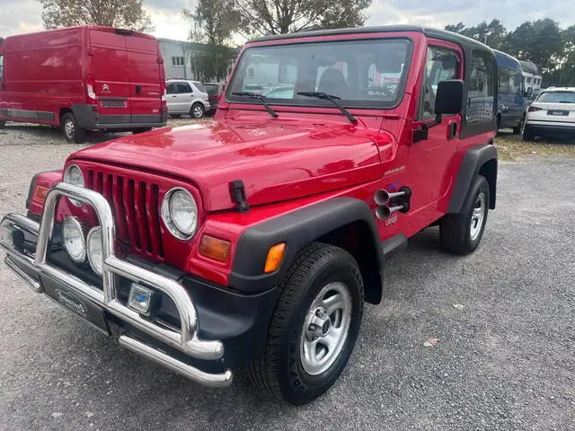 Jeep Wrangler view 3