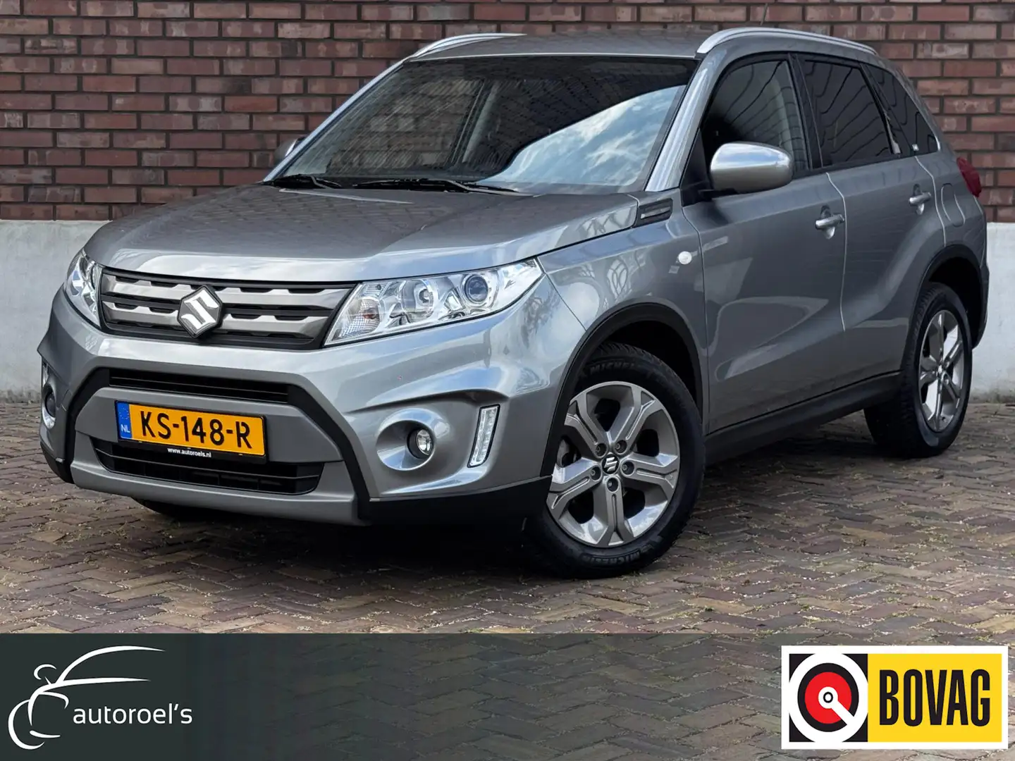 Suzuki Vitara 1.6 Exclusive / 120 PK / ALL-Season ZGAN / Automaa Gris - 1