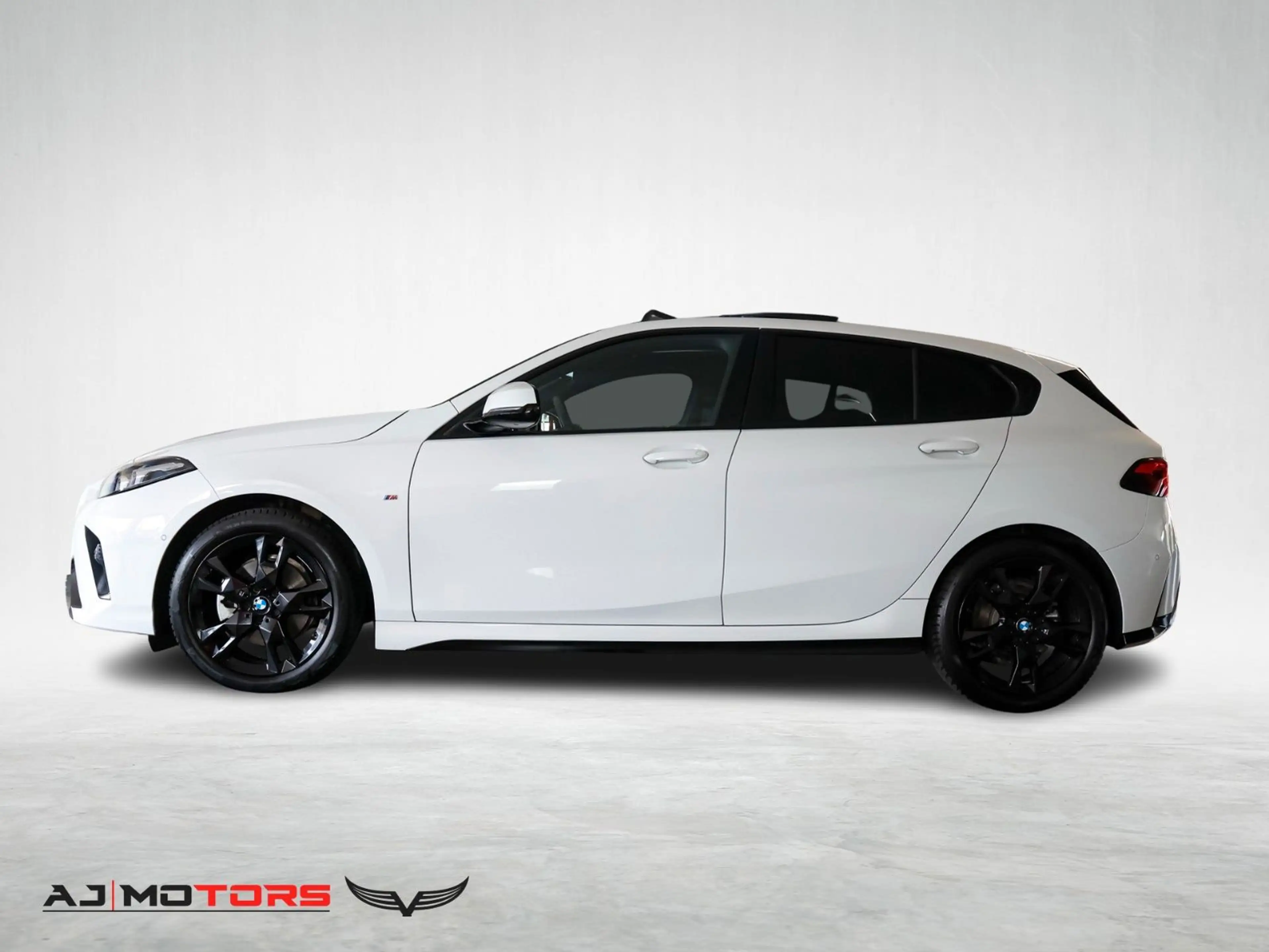 BMW 118 d M SPORT *LED-PANO-ACC-ADAPTIVESYSTEME* — photo 5