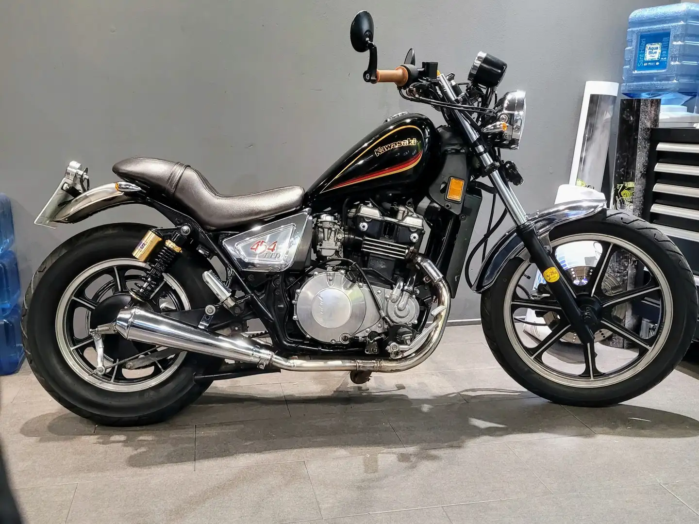 Kawasaki EN 450 LTD Cafe Racer Чорний - 1