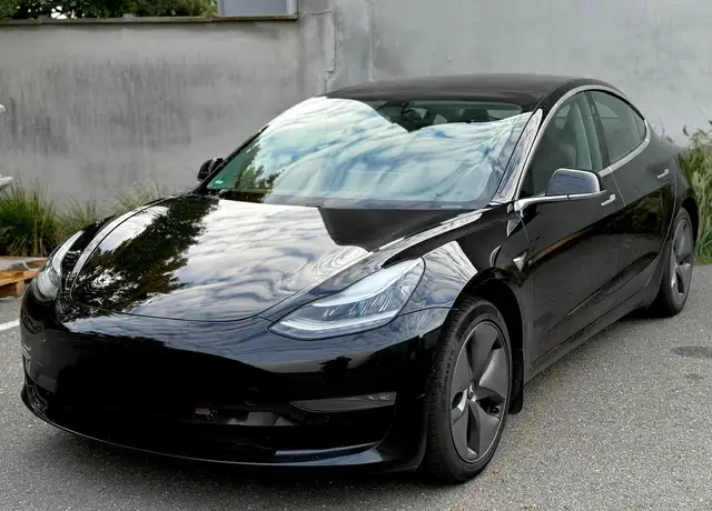 Tesla Model 3 Model 3 55 kWh Standard Plus