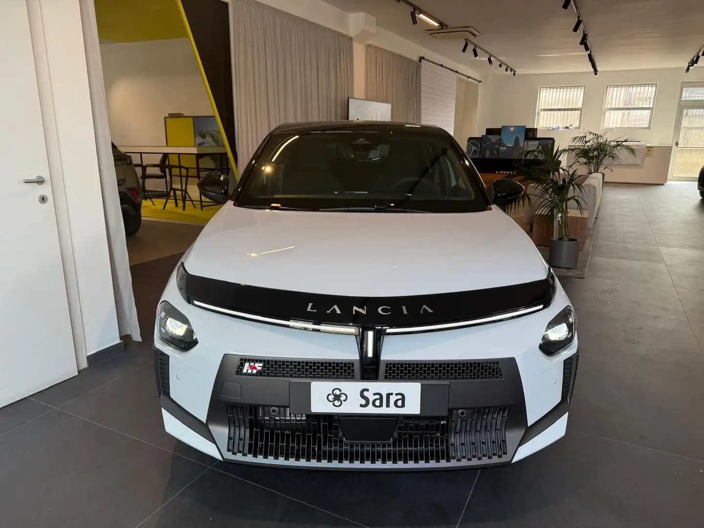 Lancia Ypsilon Hybrid e-DCT HF Line - 1
