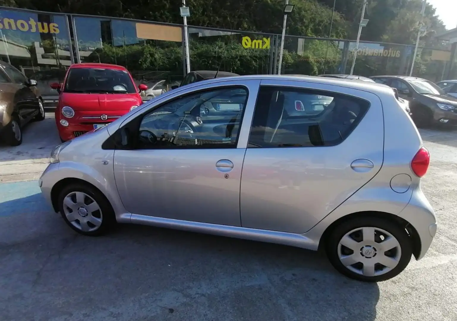 Toyota Aygo 1.0 12V VVT-i 5 PORTE SOL AUTOMATIC Argento - 2