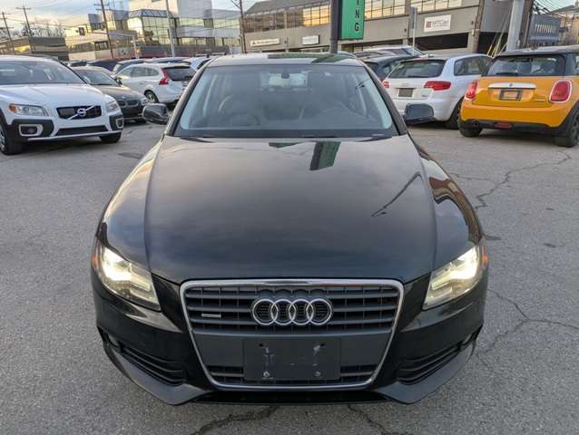 2011 Audi A4 4dr Sdn Auto quattro 2.0T Premium alt 2