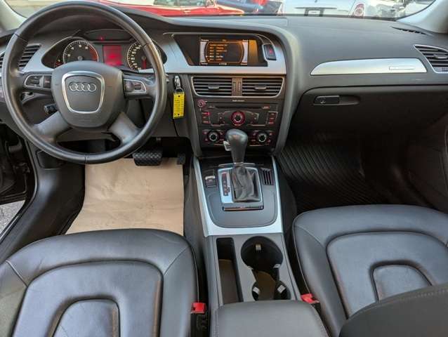 2011 Audi A4 4dr Sdn Auto quattro 2.0T Premium thumb 18