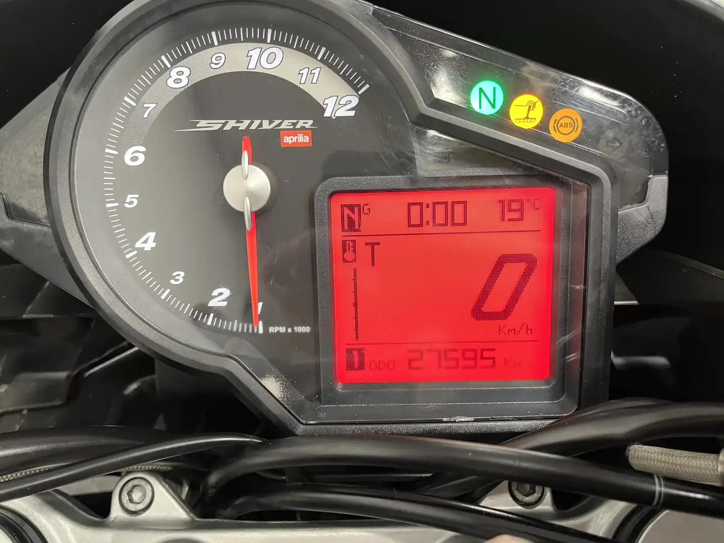 Aprilia Shiver 750 ABS Roşu - 2