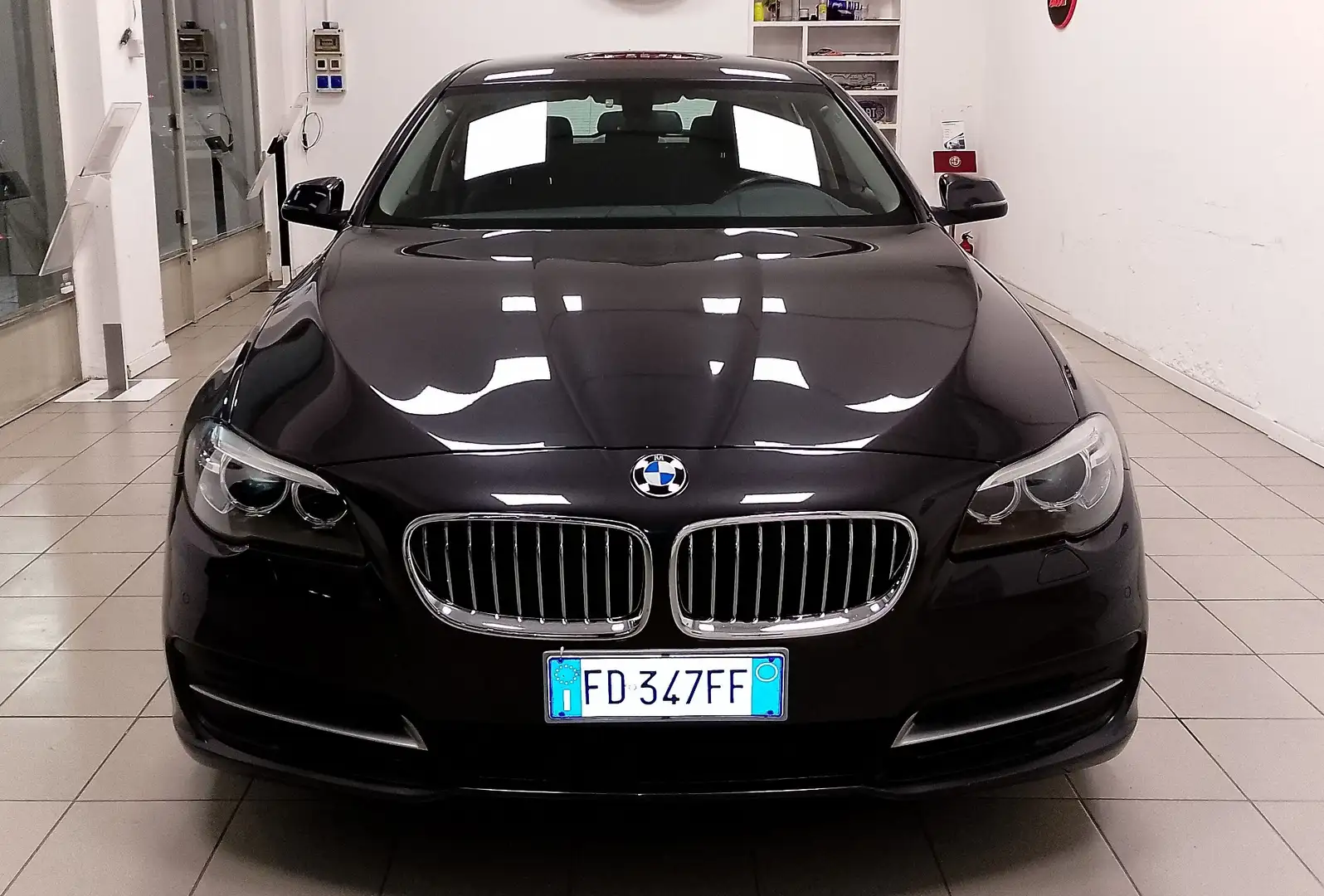 BMW 520 Serie 5 Touring 190cv *CAMBIO AUTOMATICO Nero - 2