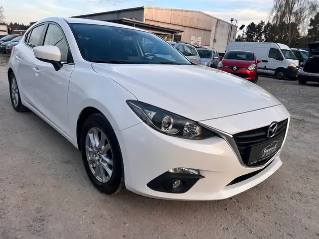 Mazda 3 Lim. Center-Line Navi SHZ Klimaauto Tüv + Insp