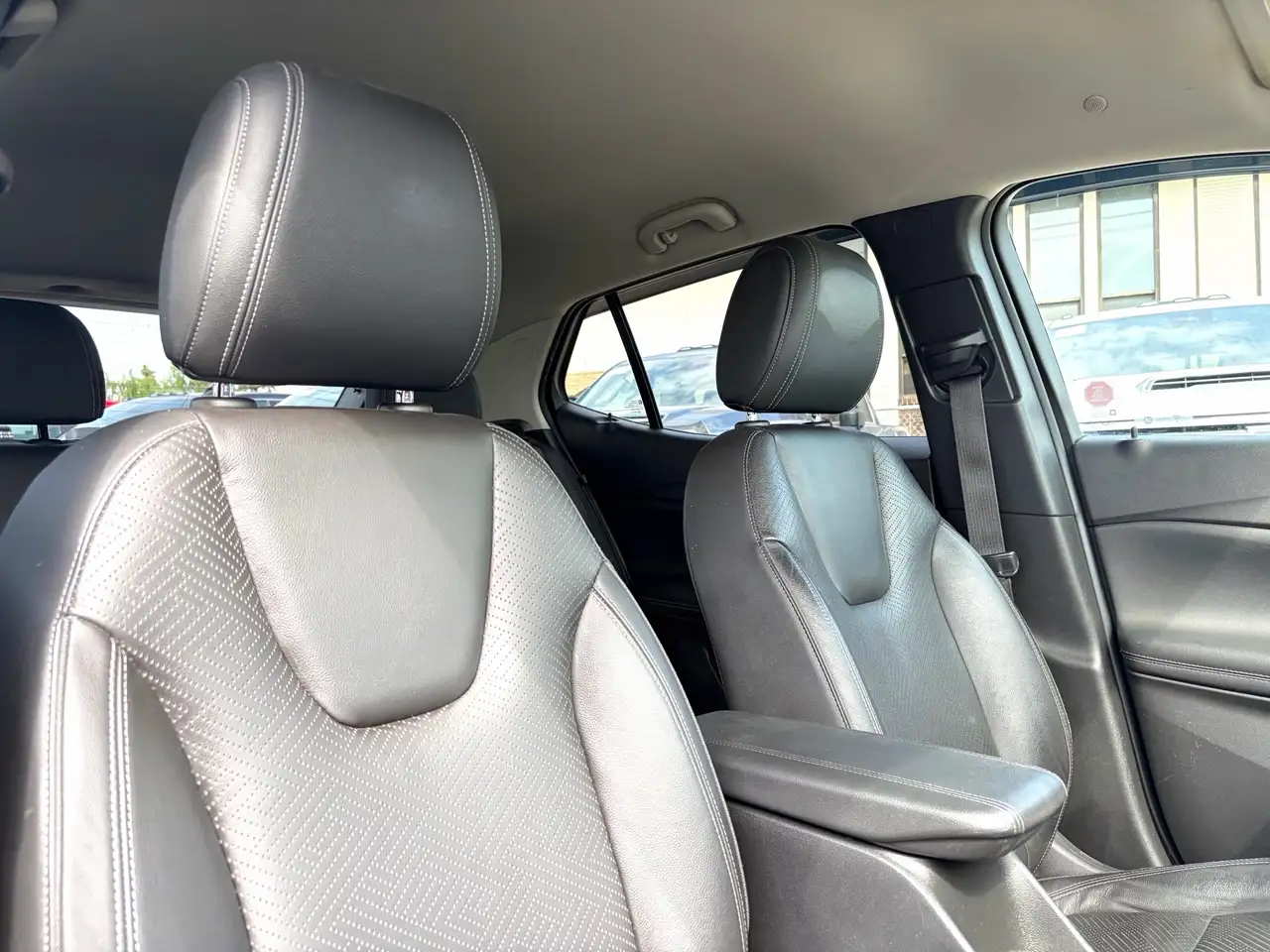 Buick Encore снимка Buick Encore