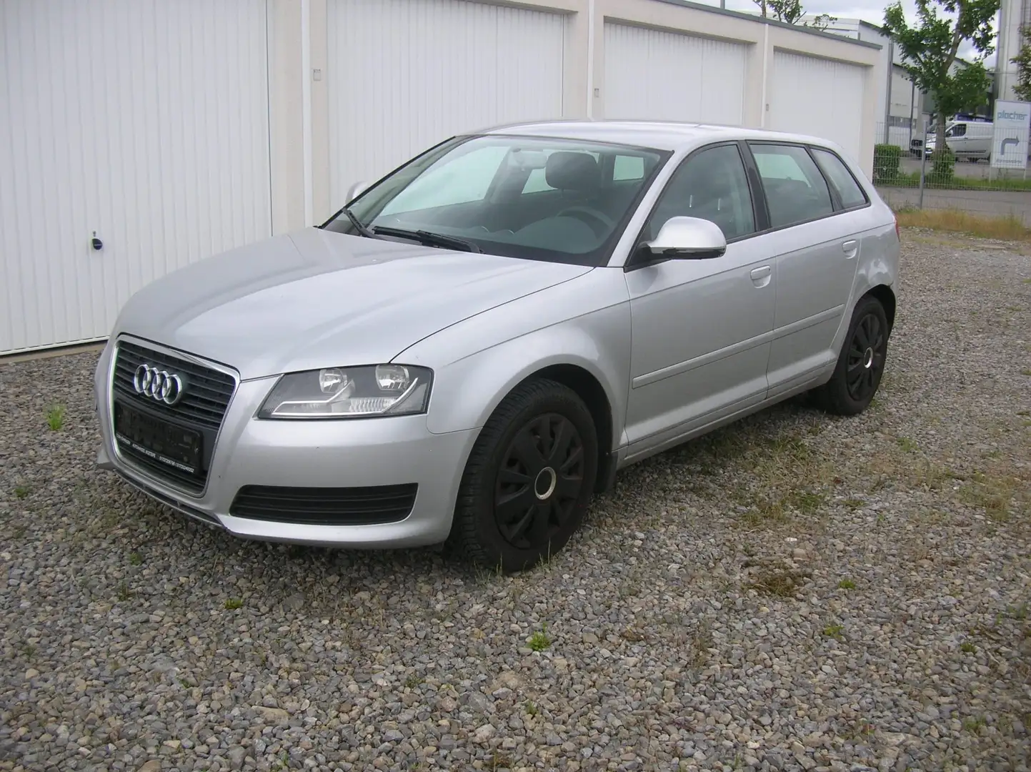 Audi A3 1.6  Attraction - Klima - Tüv Neu Grau - 1