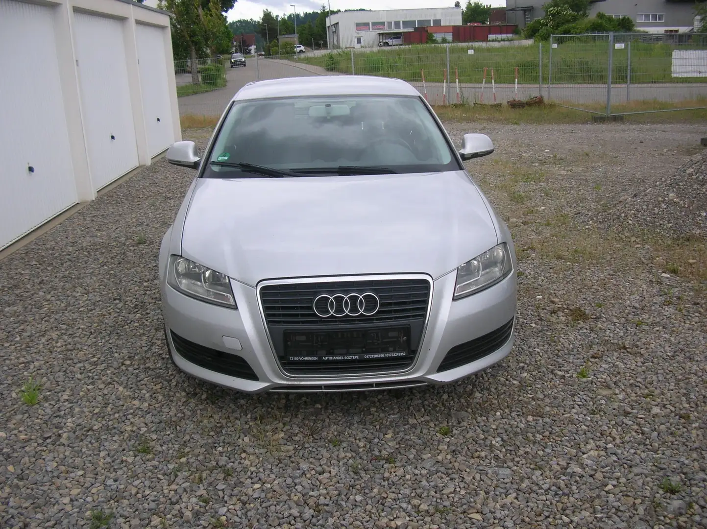 Audi A3 1.6  Attraction - Klima - Tüv Neu Grau - 2