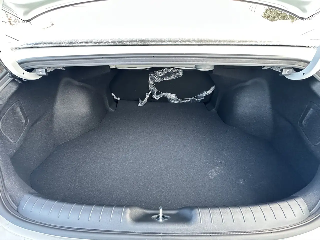 Hyundai ELANTRA снимка Hyundai ELANTRA
