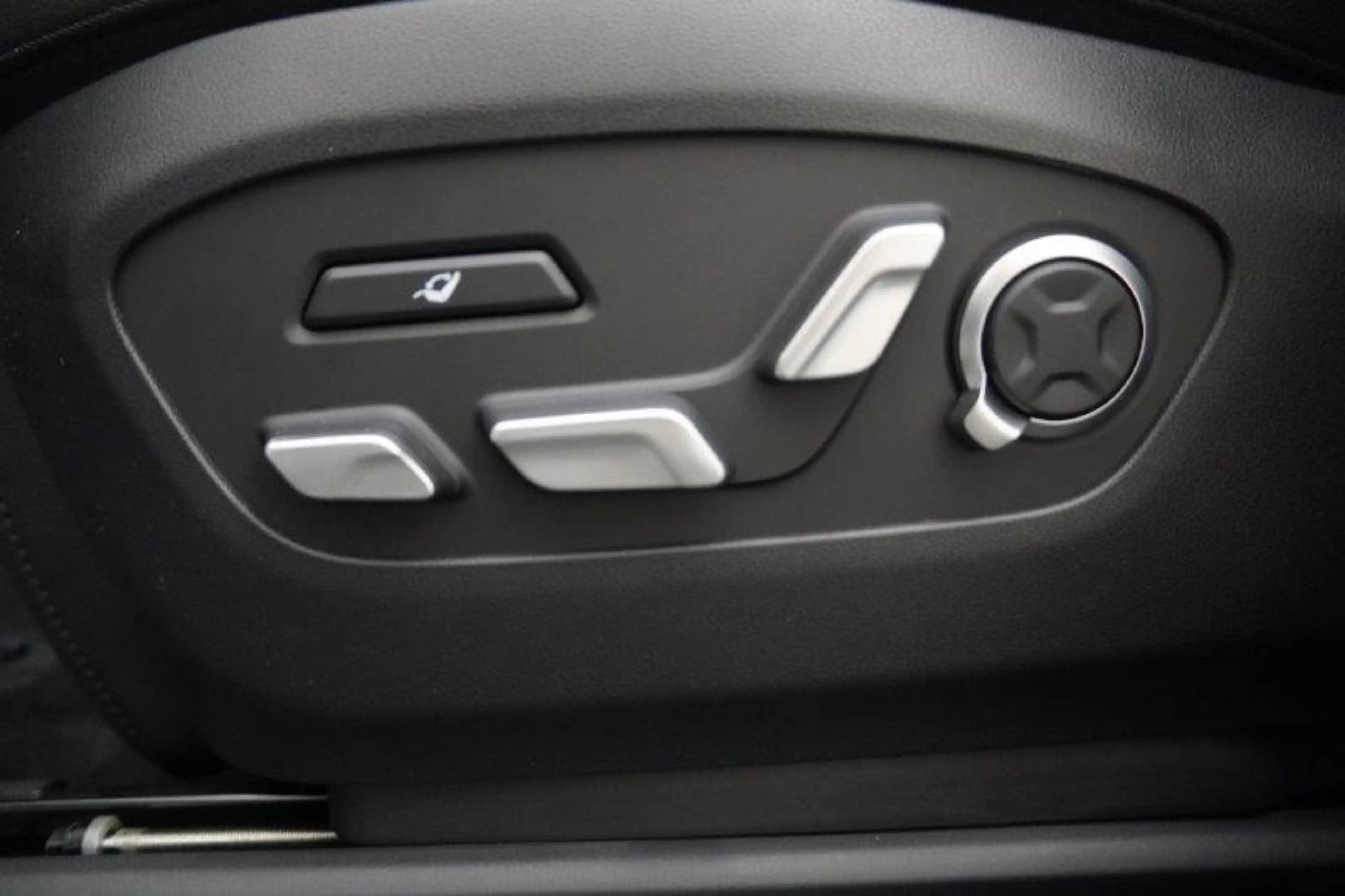 Hyundai IONIQ 9 Prestige Line 110 kWh 4WD — photo 6