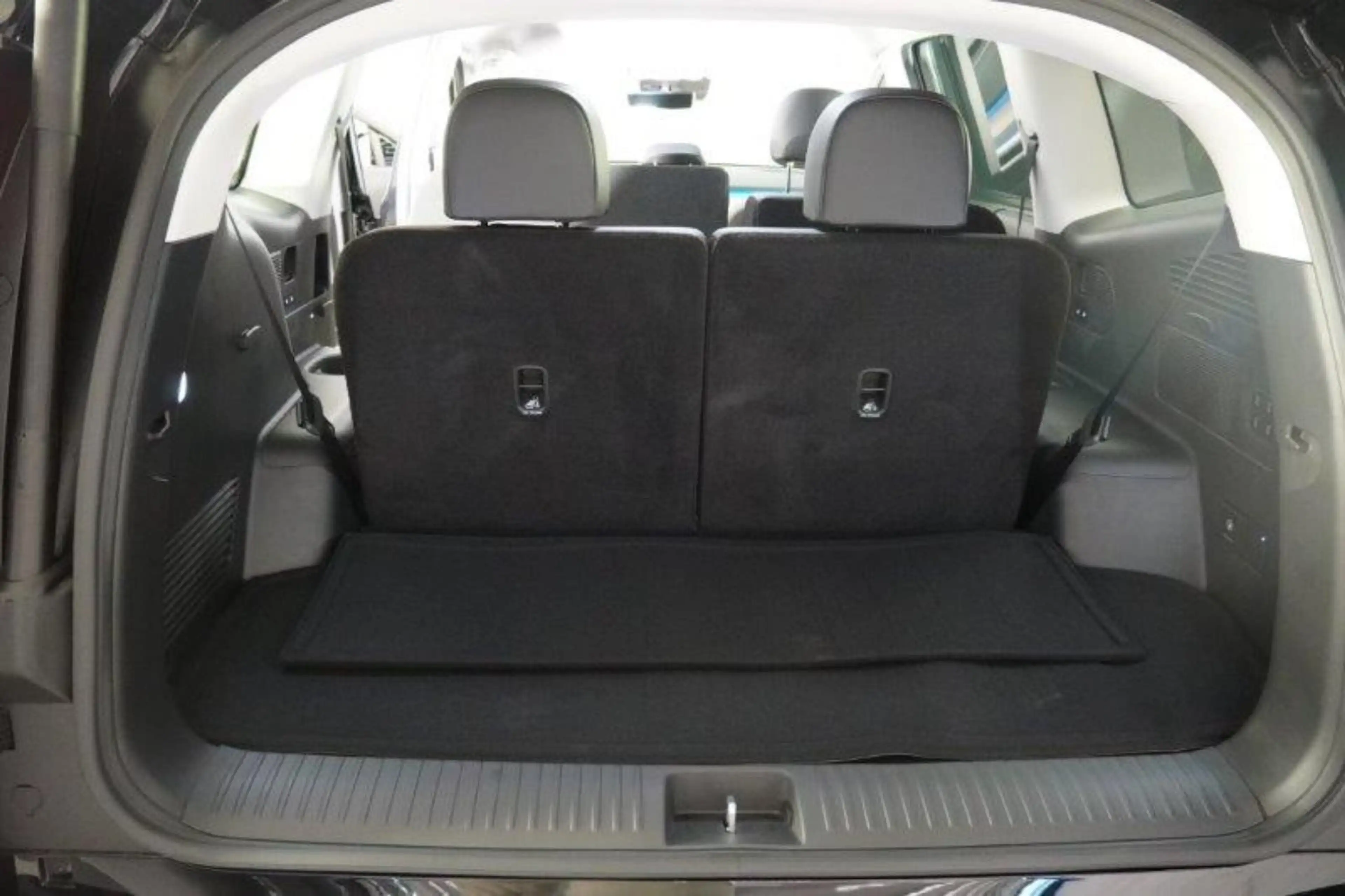 Hyundai IONIQ 9 Prestige Line 110 kWh 4WD — photo 14