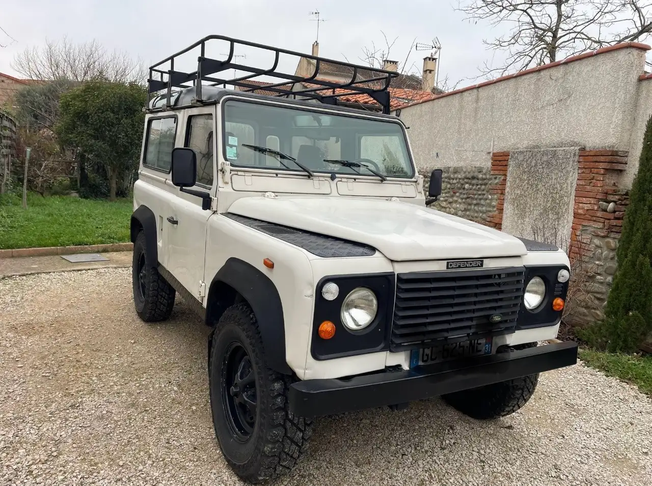 Land-rover Defender 90