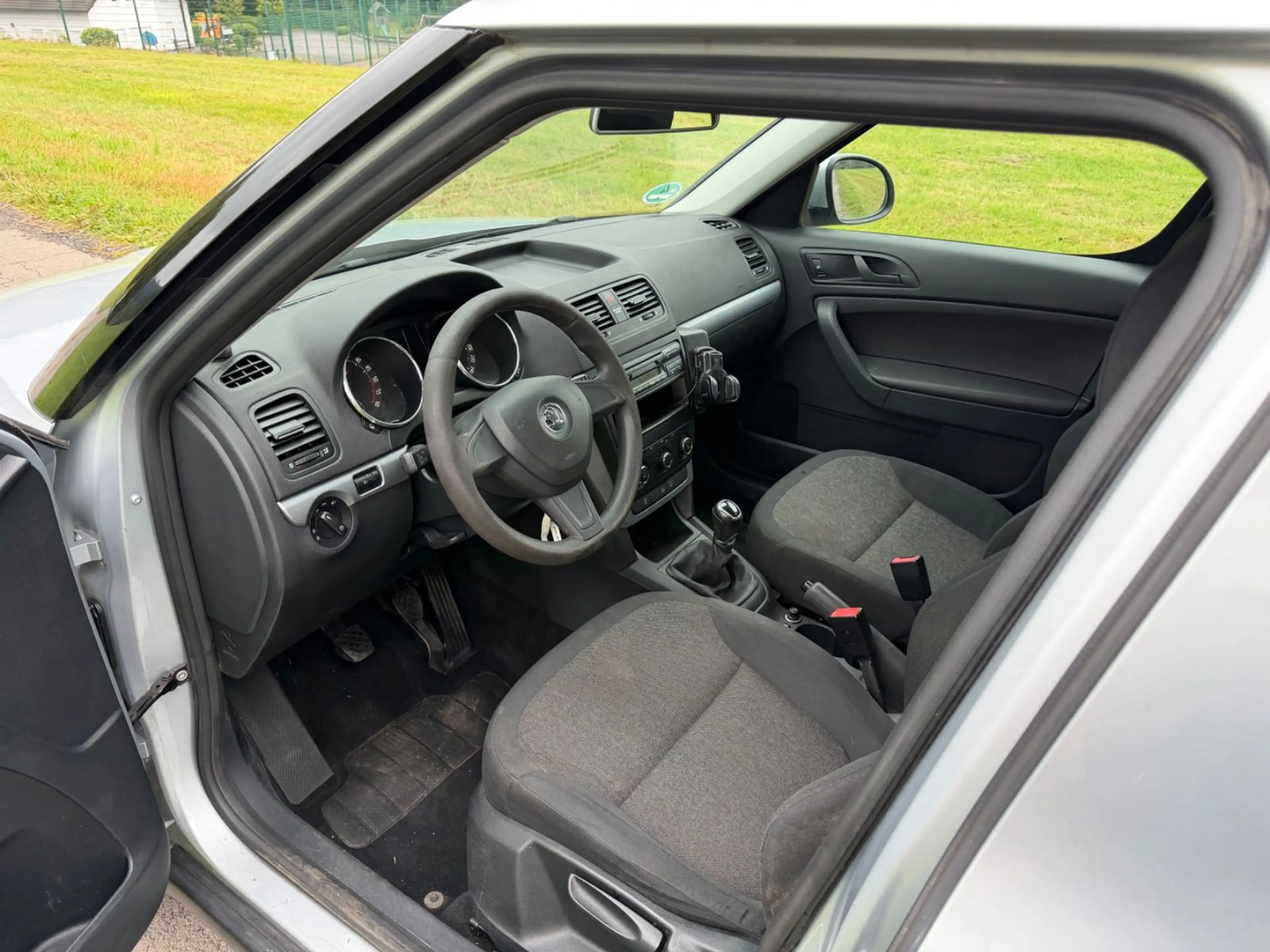 Skoda Yeti Active Outdoor 4x4 Allrad — photo 11