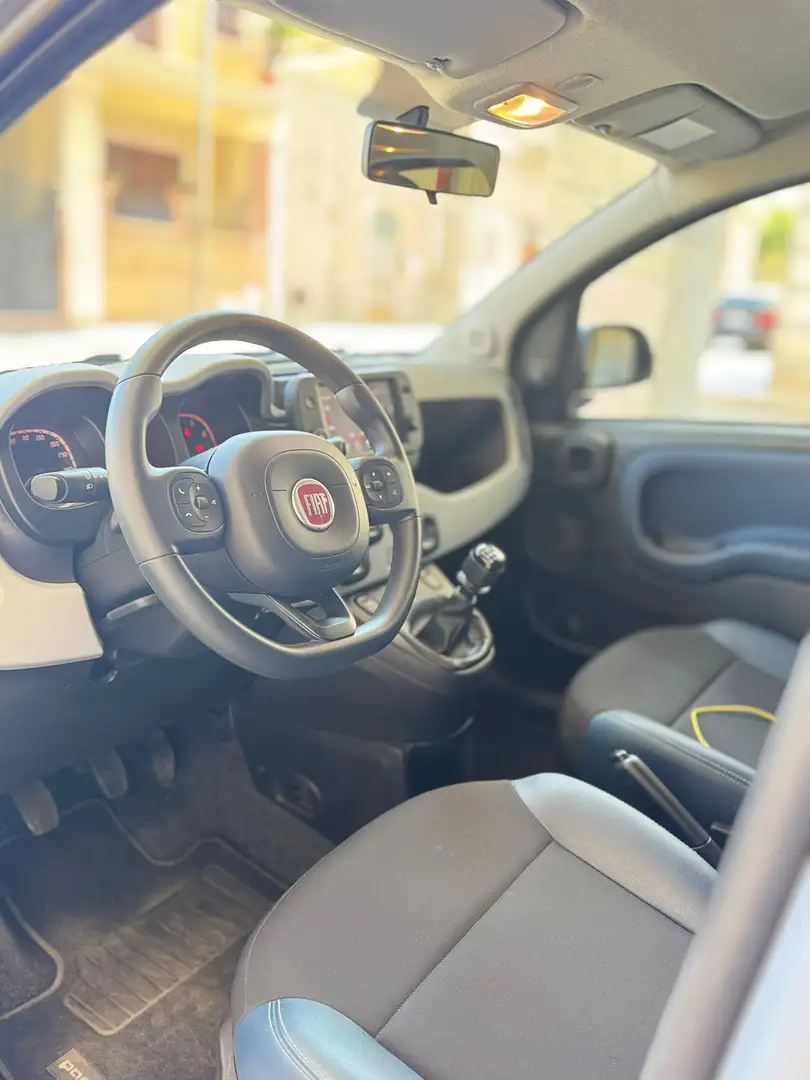 Fiat Panda Panda 1.0 Firefly S&S Hibryd CityCross Grau - 2