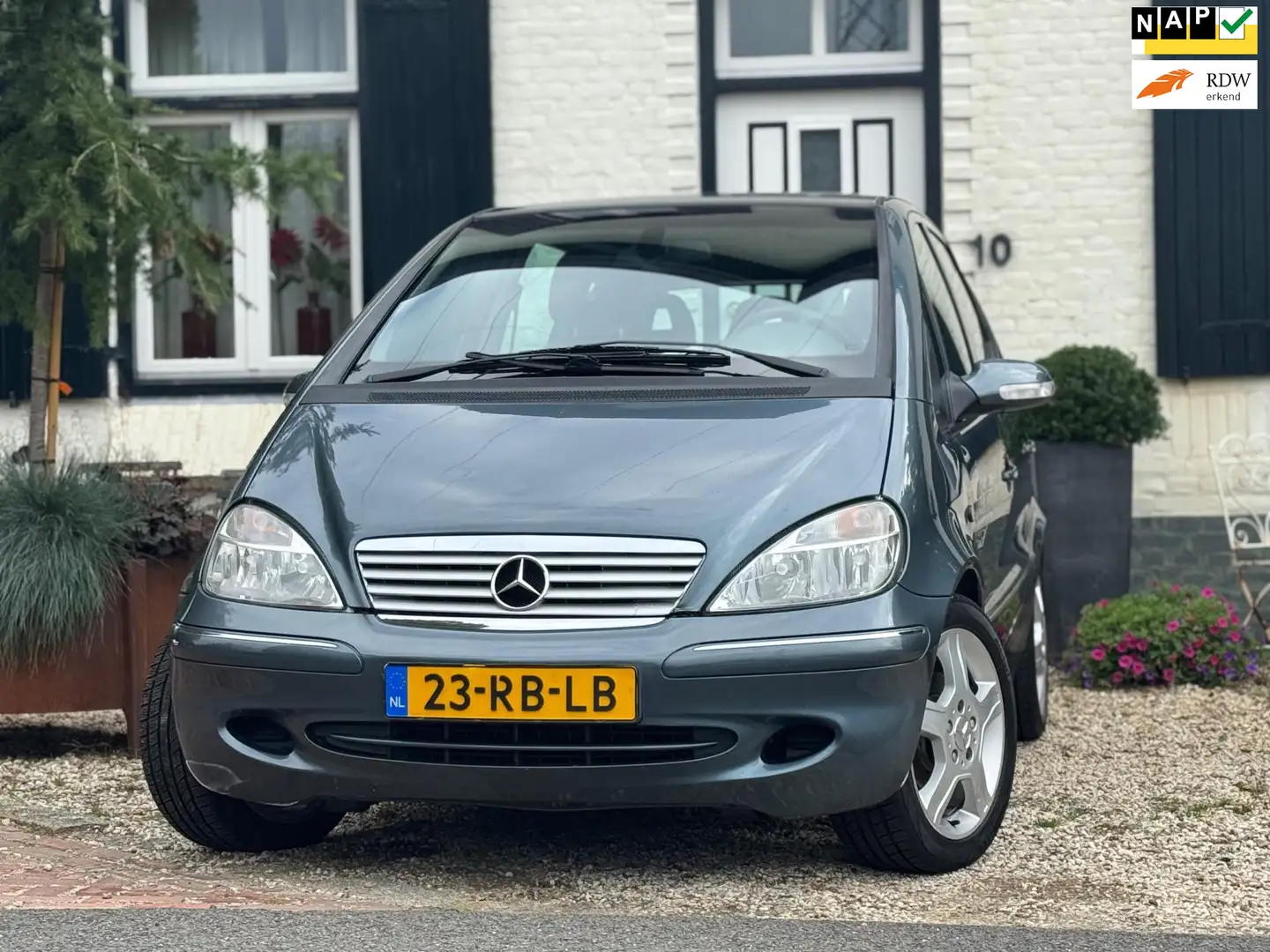 Mercedes-Benz A 140 Avantgarde Lang|Stoelverwarming|Airco|LMV| Blauw - 1
