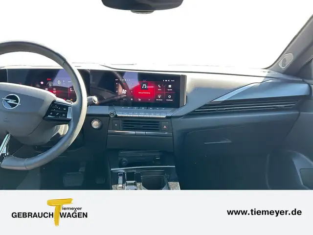 Opel Astra view 13