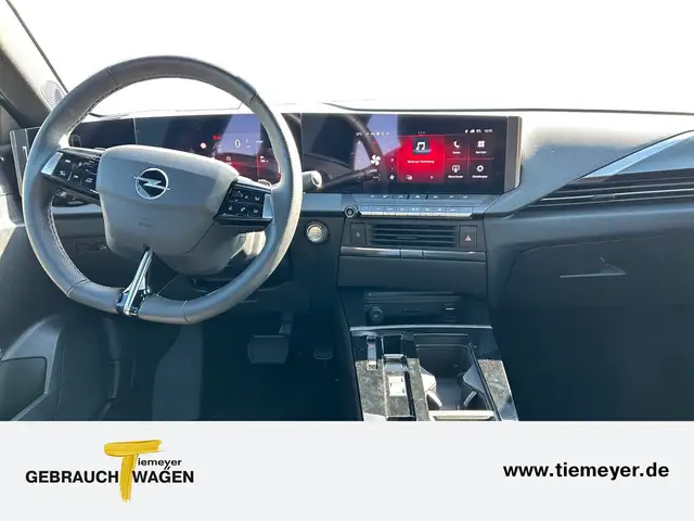 Opel Astra view 12
