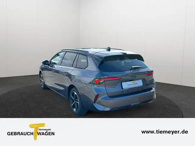 Opel Astra view 7