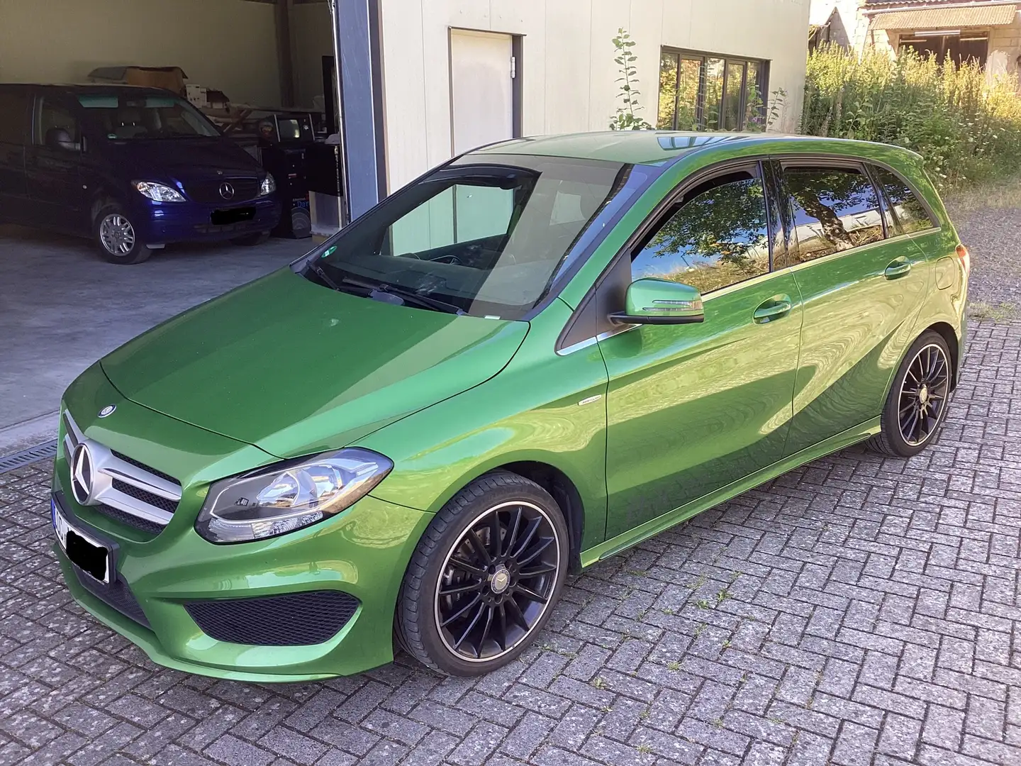 Mercedes-Benz B 180 (CDI) d 7G-DCT AMG Line - 1
