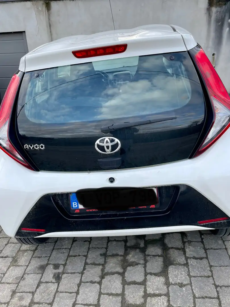 Toyota Aygo 1.0i VVT-i x II Blanc - 2