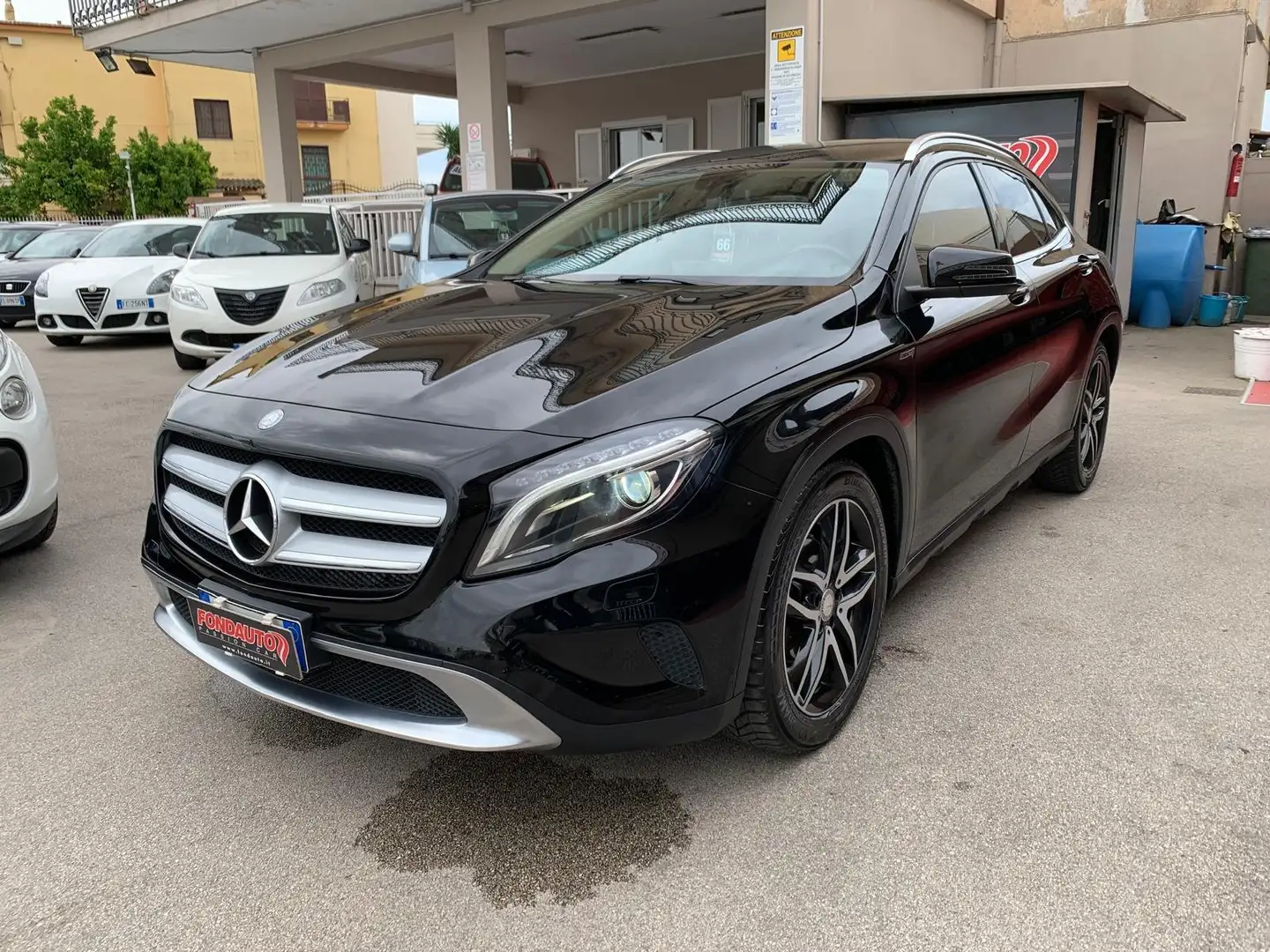 Mercedes-Benz GLA 200 d (cdi) Sport 4matic auto Noir - 1