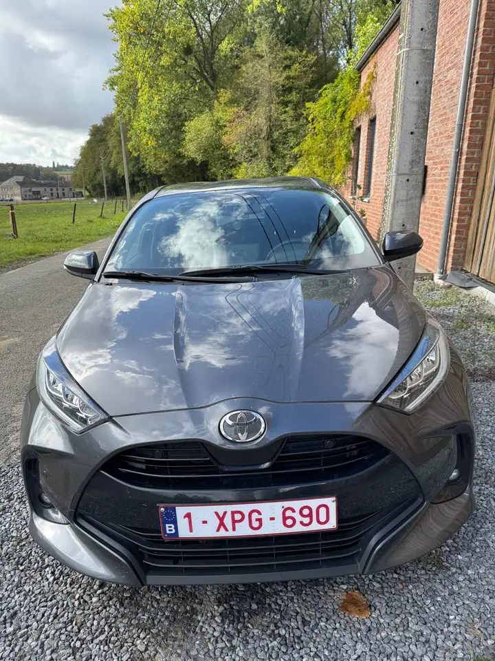 Toyota Yaris Yaris — photo 2