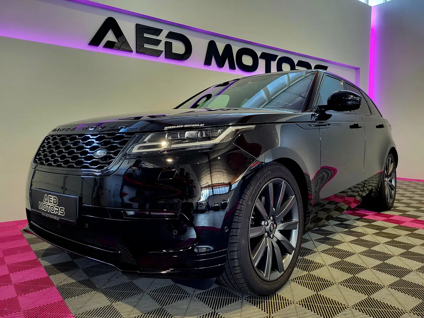Land Rover Range Rover Velar R-Dynamic SE 3,0 V6 Twinturbo Allrad Aut. Schwarz - 1