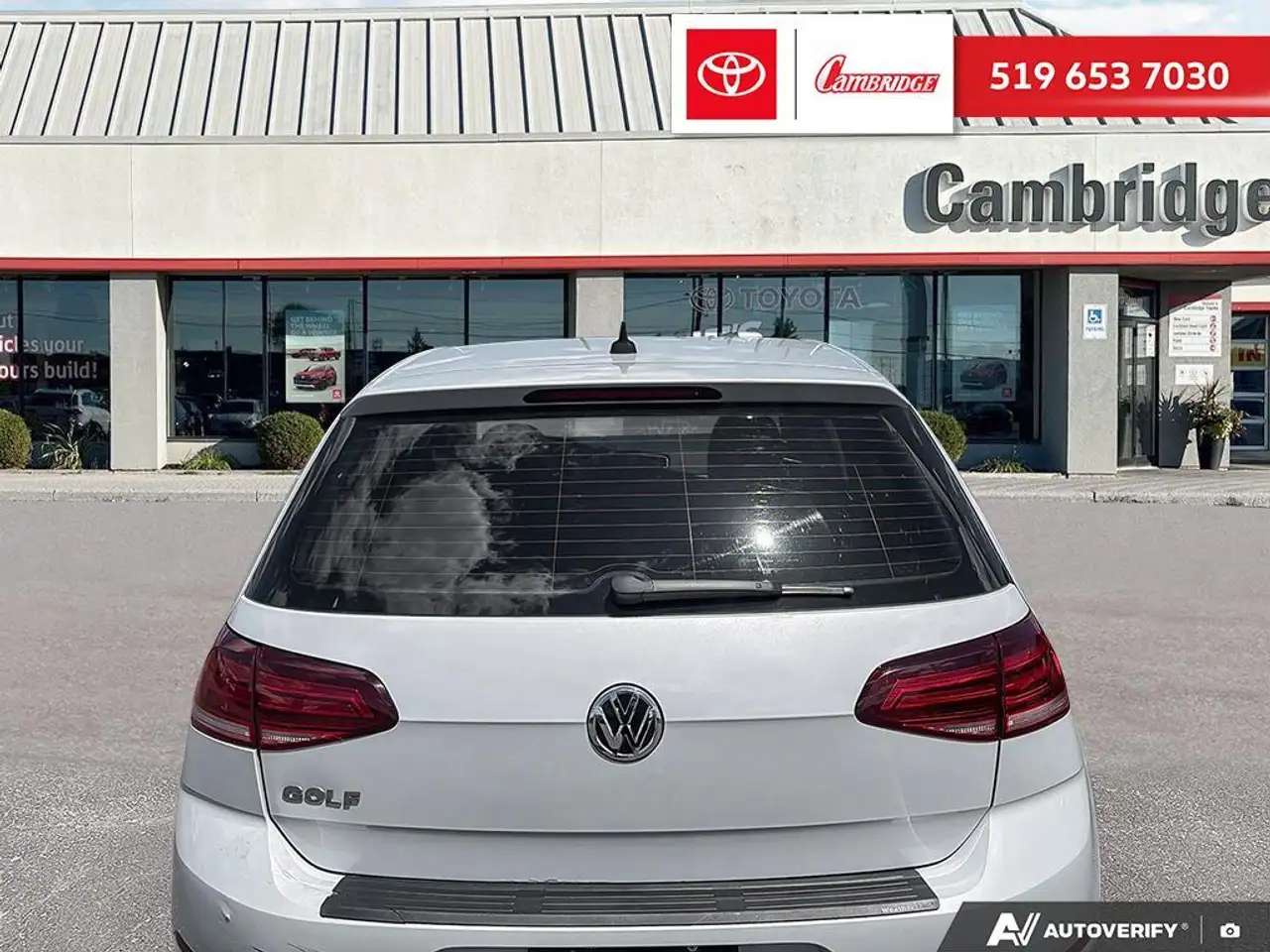 Volkswagen Golf снимка Volkswagen Golf