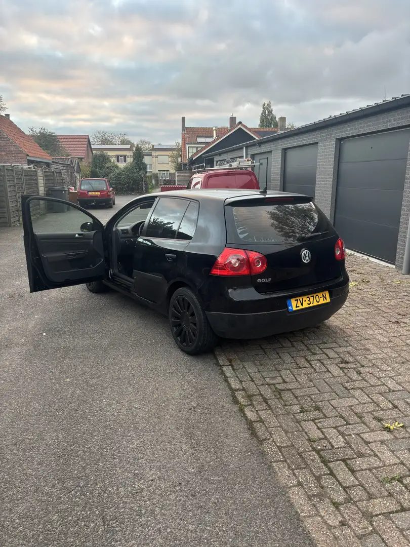 Volkswagen Golf 1.4 Trendline Black - 1