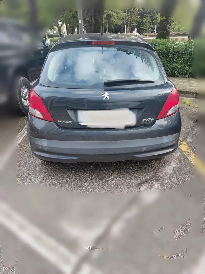 Peugeot 207 5p 1.4 hdi 8v Plus 70cv - 2