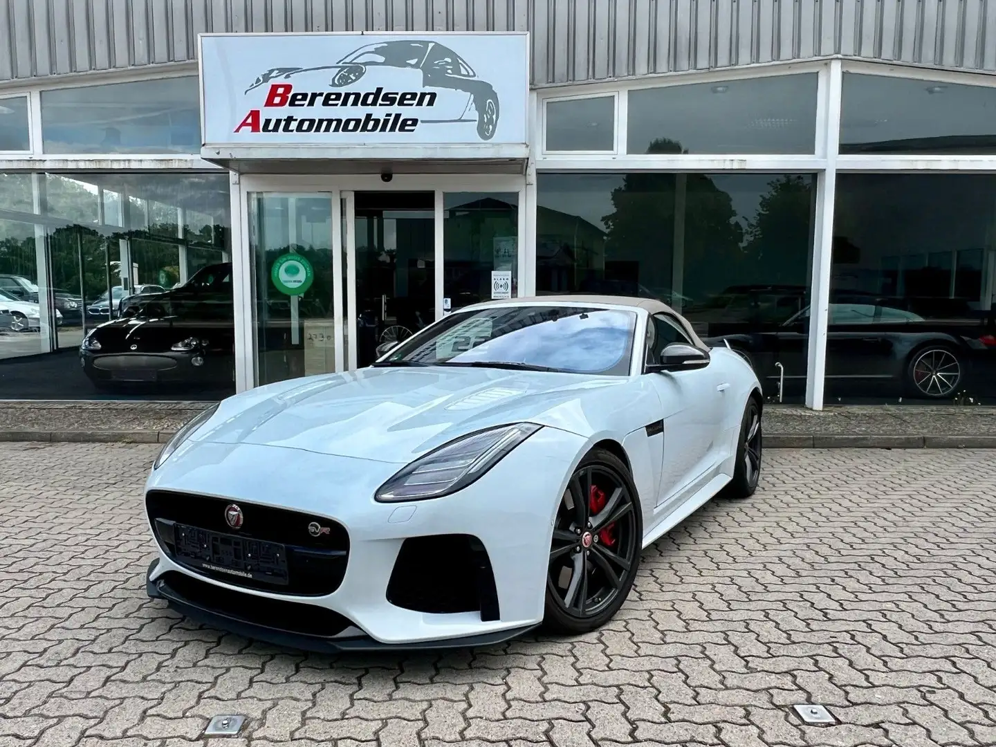 Jaguar F-Type F-TYPE SVR CABRIO AWD/1.HD/CARBON/MEMORY/KLAPPEN Weiß - 1