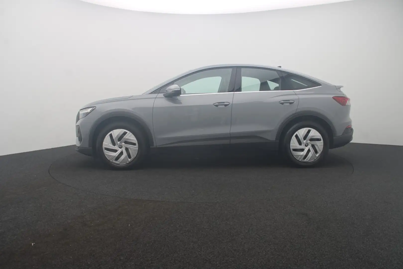 Audi e-tron . Virt.Cockpit LED Navi Grijs - 2