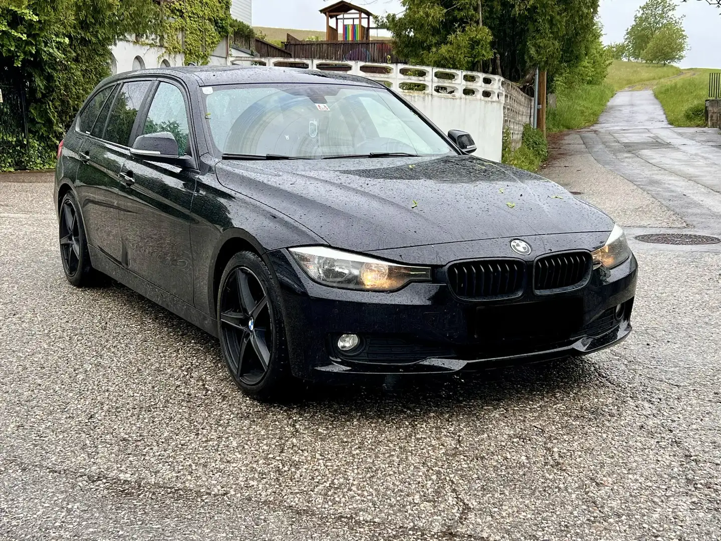 BMW 318 318d Touring Aut. Luxury Line - 2