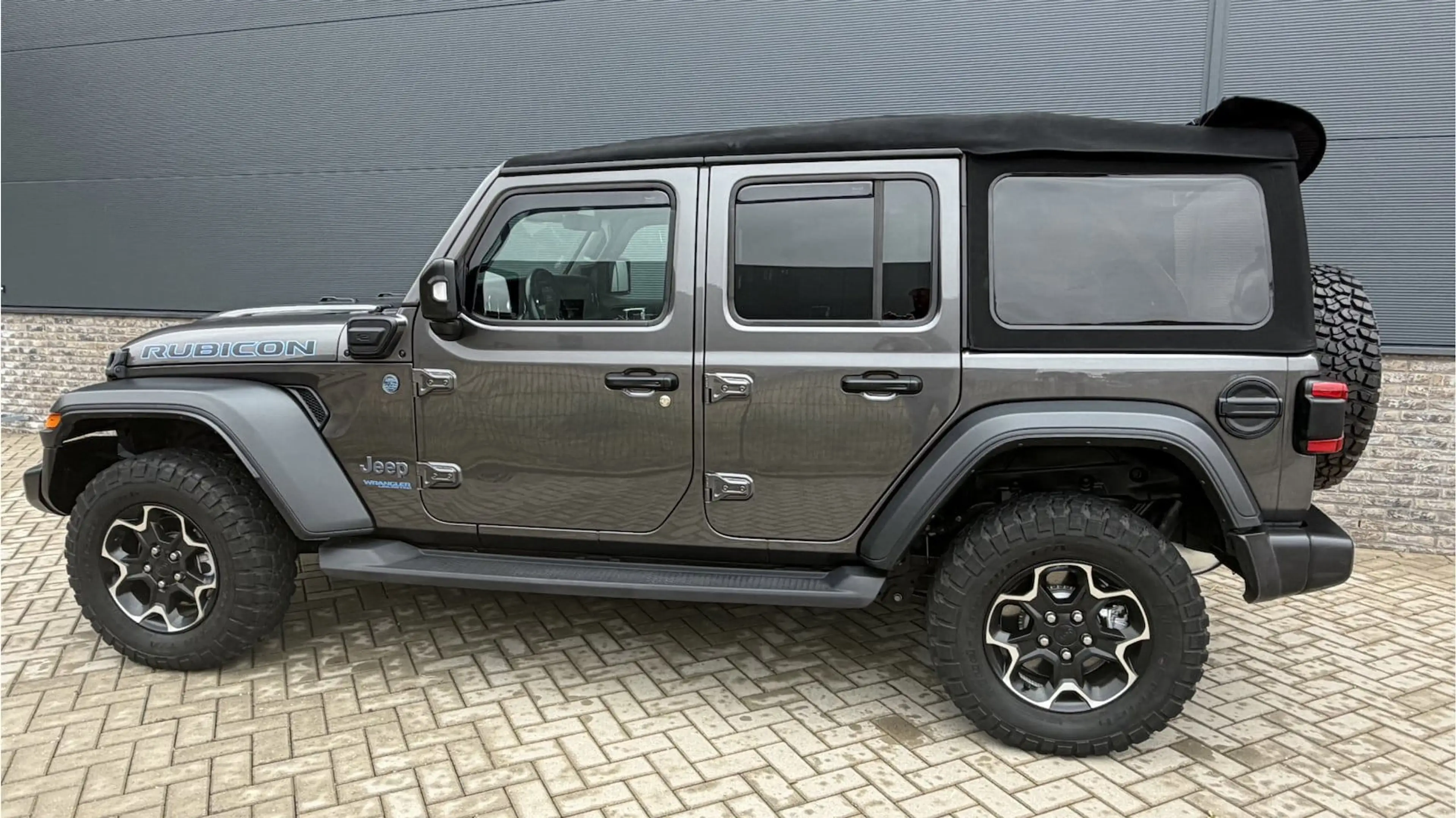 Jeep Wrangler Unlimited 4xe 380 Rubicon — photo 14